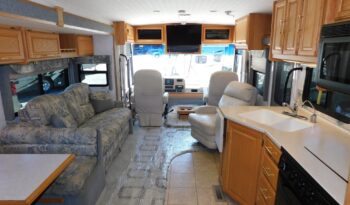 2004 Winnebago Adventurer 33V full