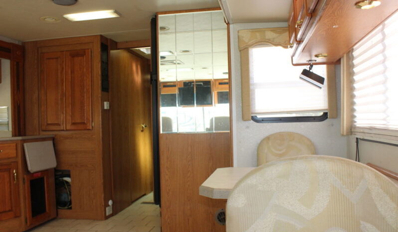 2003 Monaco Holiday Rambler Endeavor 38PST full