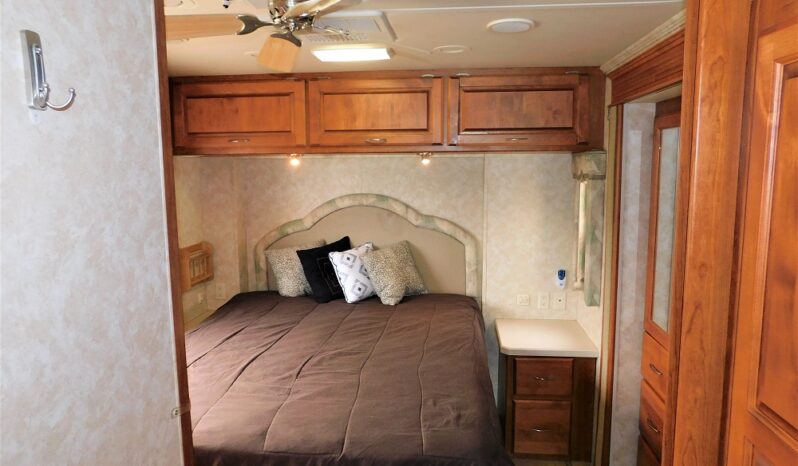 2007 Monaco Monarch 33SFS full