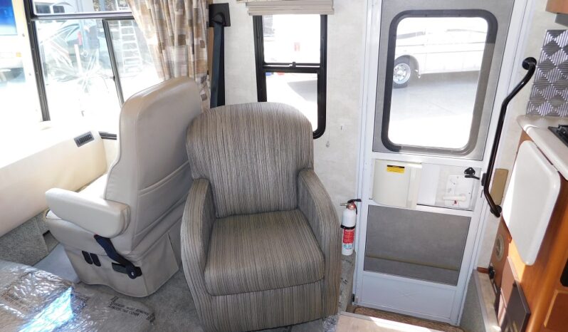 2008 Winnebago Itasca Sunova 26P full