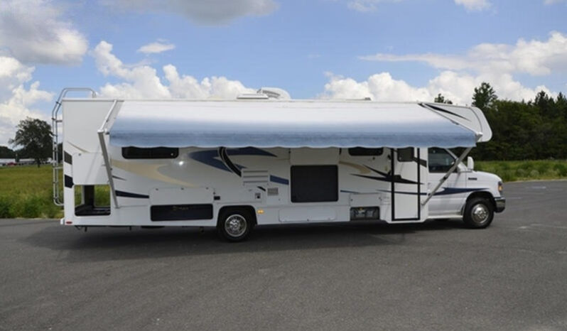 2014 Coachmen Leprechaun 319DS Ford full